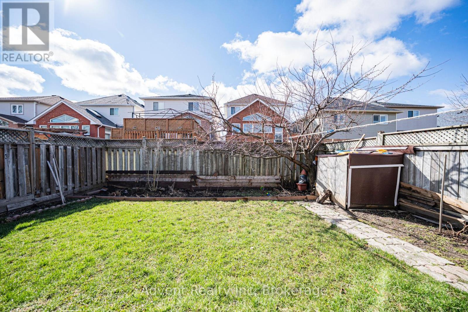 16 HIBBARD DRIVE - 43