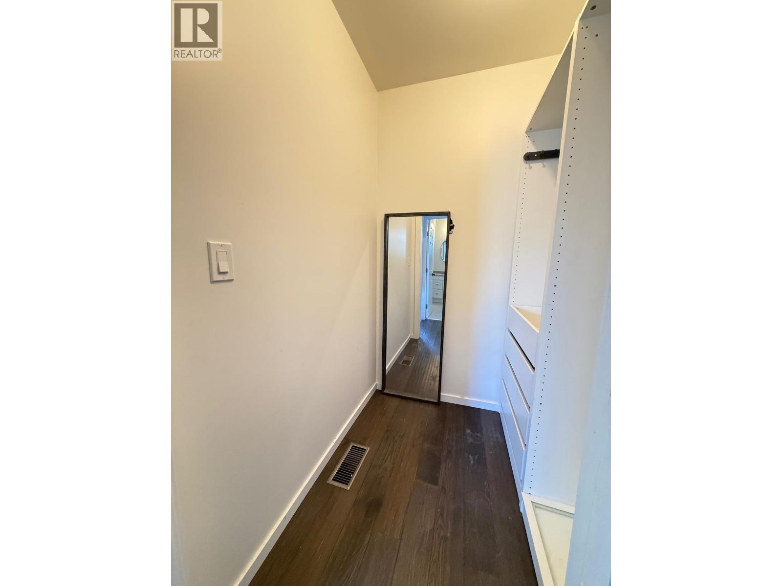 252 N FOURTH AVENUE - 7