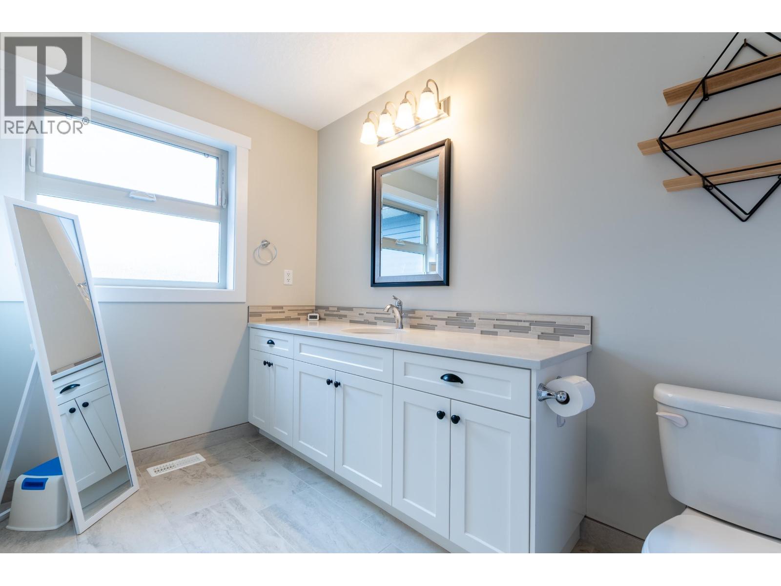 8009 STILLWATER CRESCENT - 16