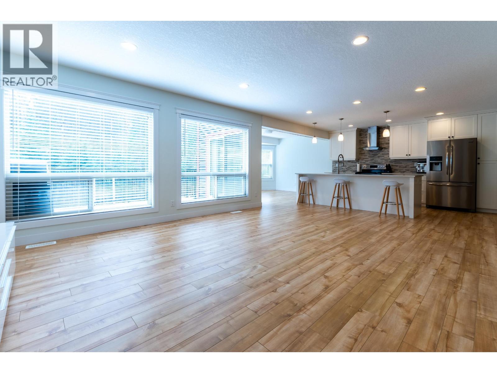 8009 STILLWATER CRESCENT - Image 2