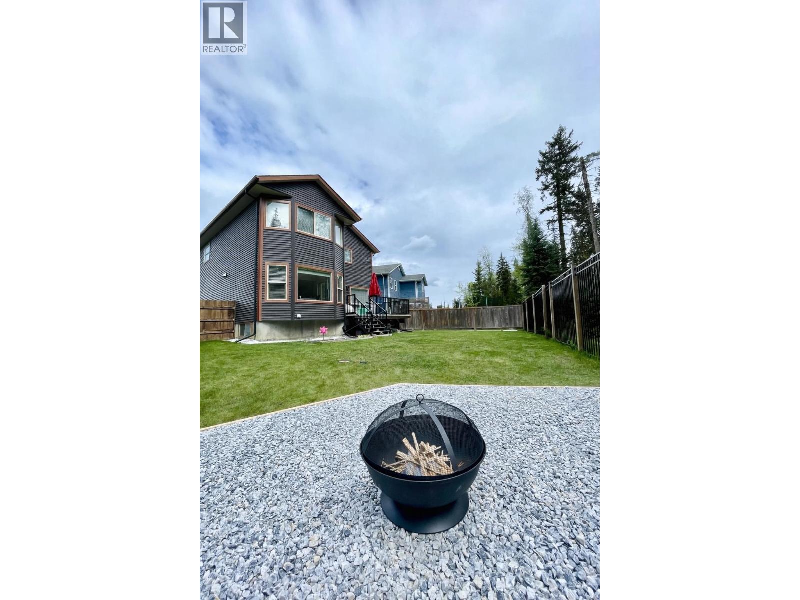 8009 STILLWATER CRESCENT - 26