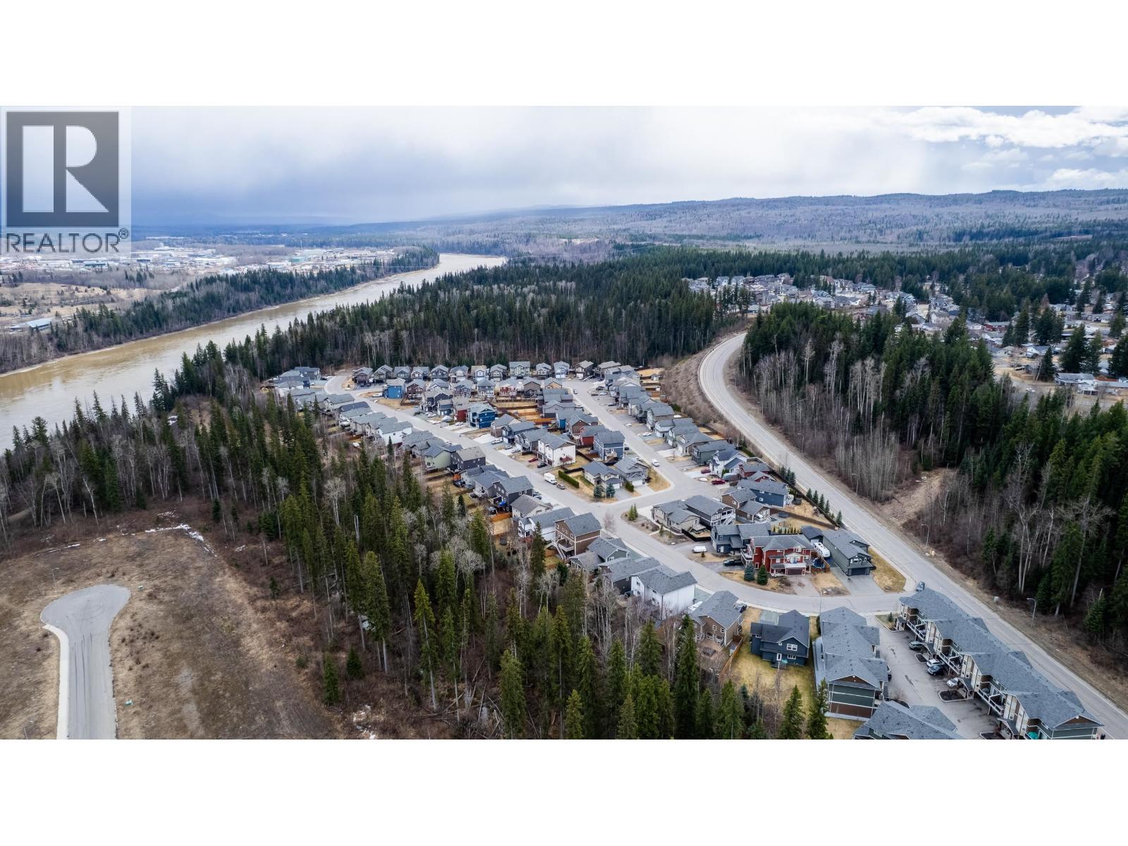 8009 STILLWATER CRESCENT - 27