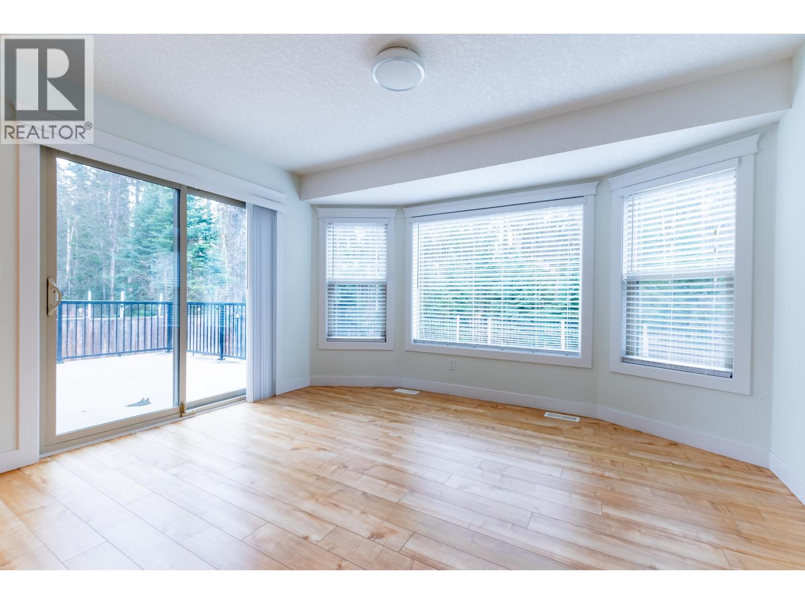 8009 STILLWATER CRESCENT - 7