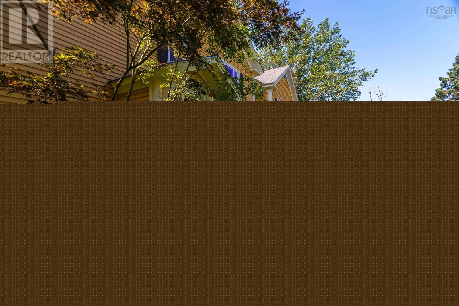 Property 7 of 34 of 789-791 Saint George Street