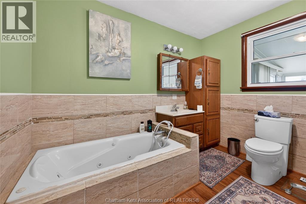 7039 BASE LINE, Wallaceburg, Ontario, N8A1A2 — Photo 14