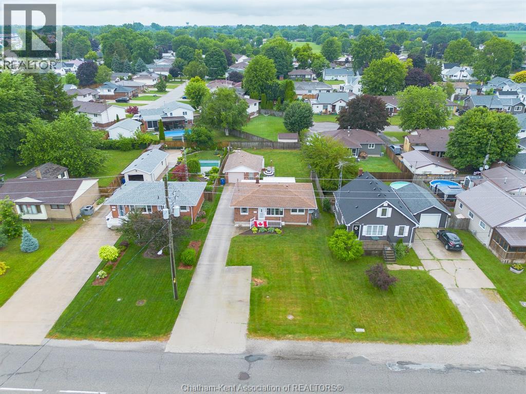 7039 BASE LINE, Wallaceburg, Ontario, N8A1A2 — Photo 25