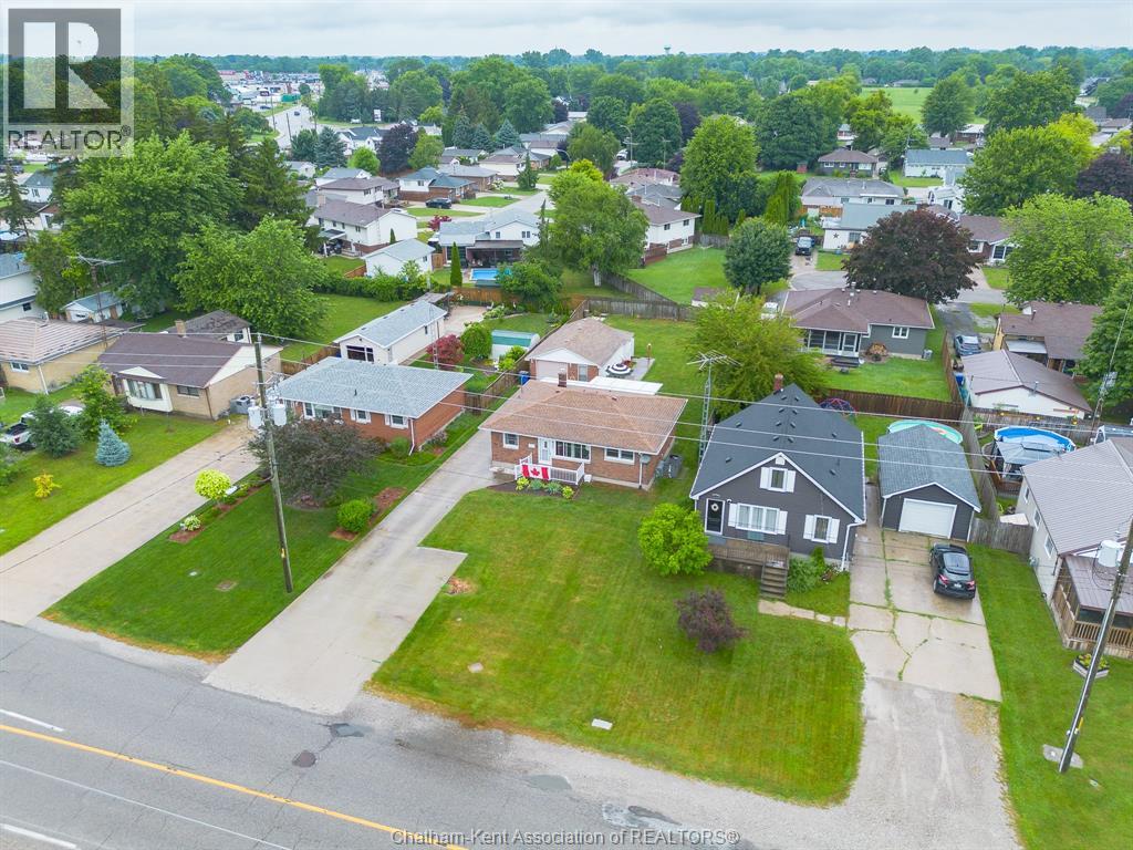 7039 BASE LINE, Wallaceburg, Ontario, N8A1A2 — Photo 26