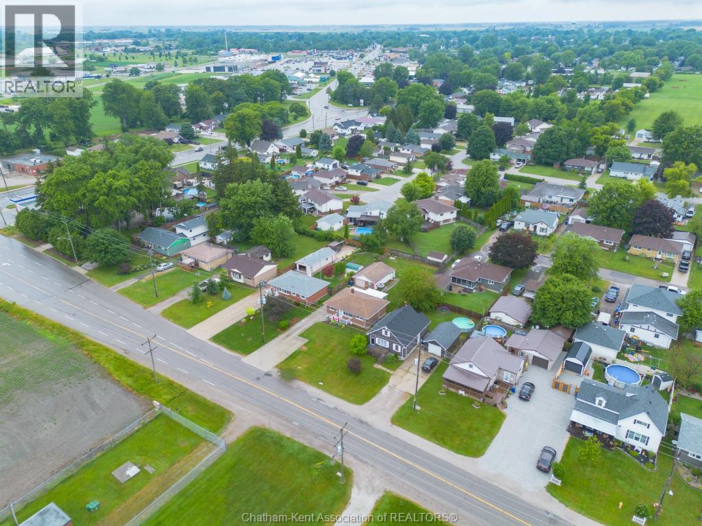 7039 BASE LINE, Wallaceburg, Ontario, N8A1A2 — Photo 29