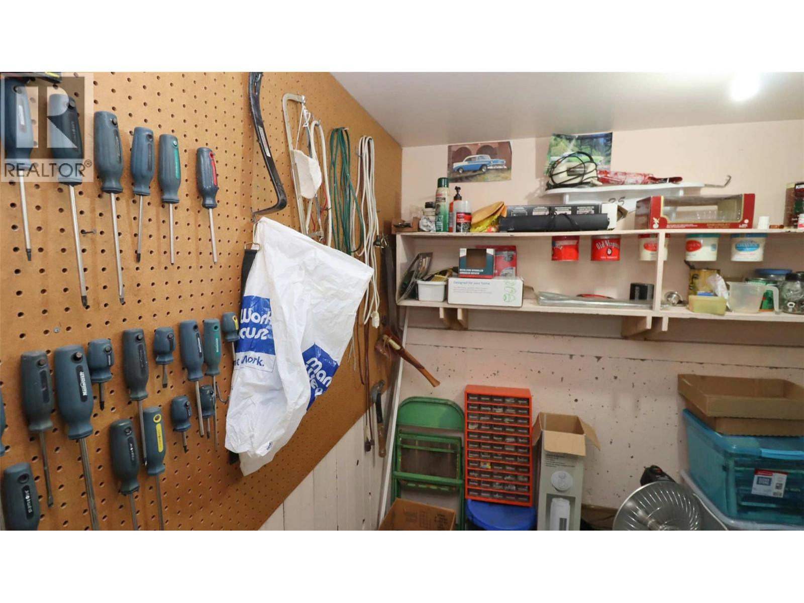 4090 BUTTERS ROAD - 36