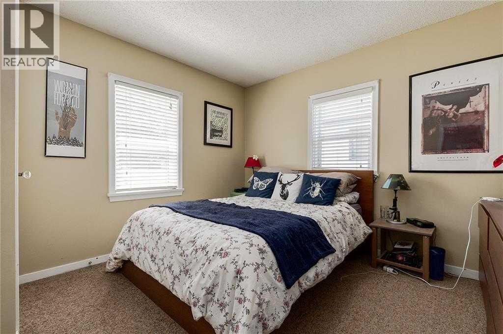 Single Family House Bungalow for Sale in   Avenue NE Winston Heights/Mountview Calgary 