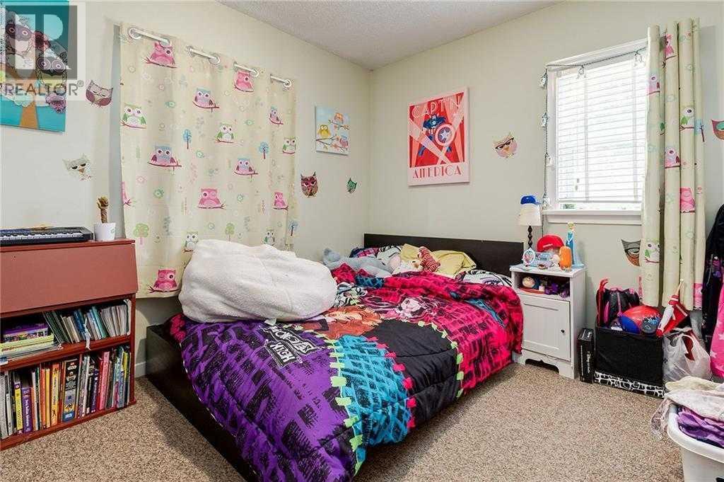 Single Family House Bungalow for Sale in   Avenue NE Winston Heights/Mountview Calgary 