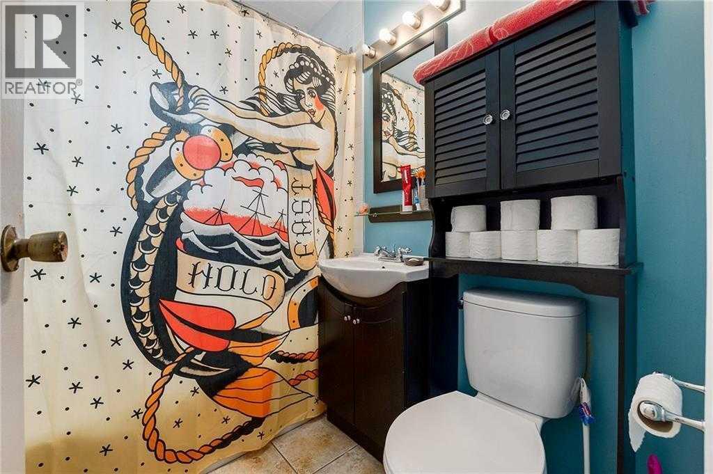 Single Family House Bungalow for Sale in   Avenue NE Winston Heights/Mountview Calgary 