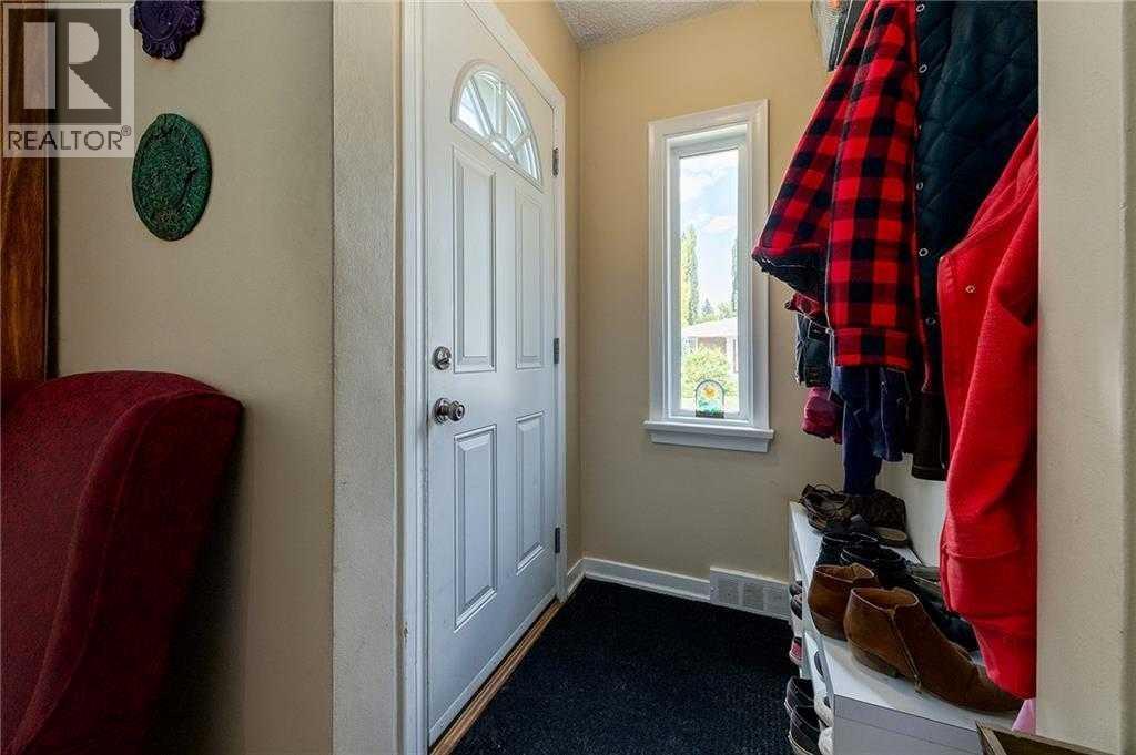 Single Family House Bungalow for Sale in   Avenue NE Winston Heights/Mountview Calgary 