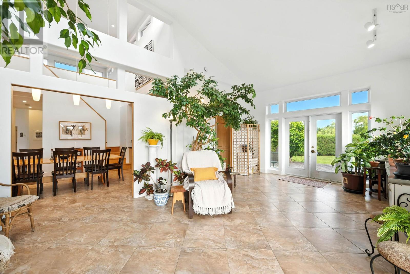 Property 17 of 49 of 9878 Main Street