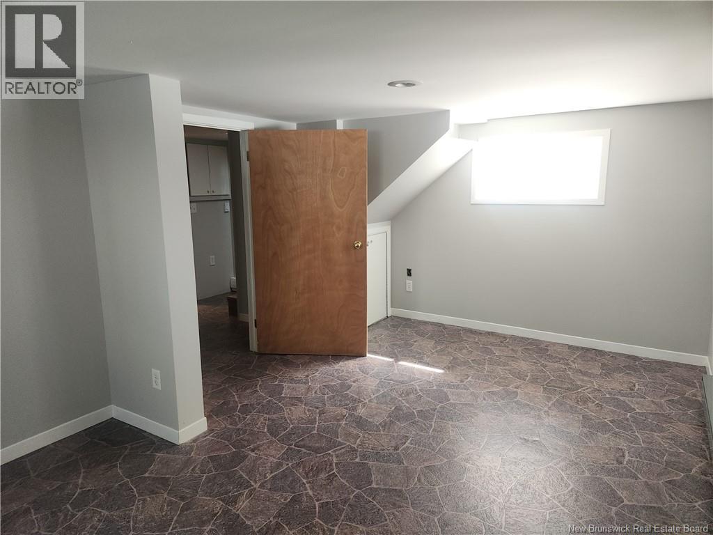 34 Scout Street - 10