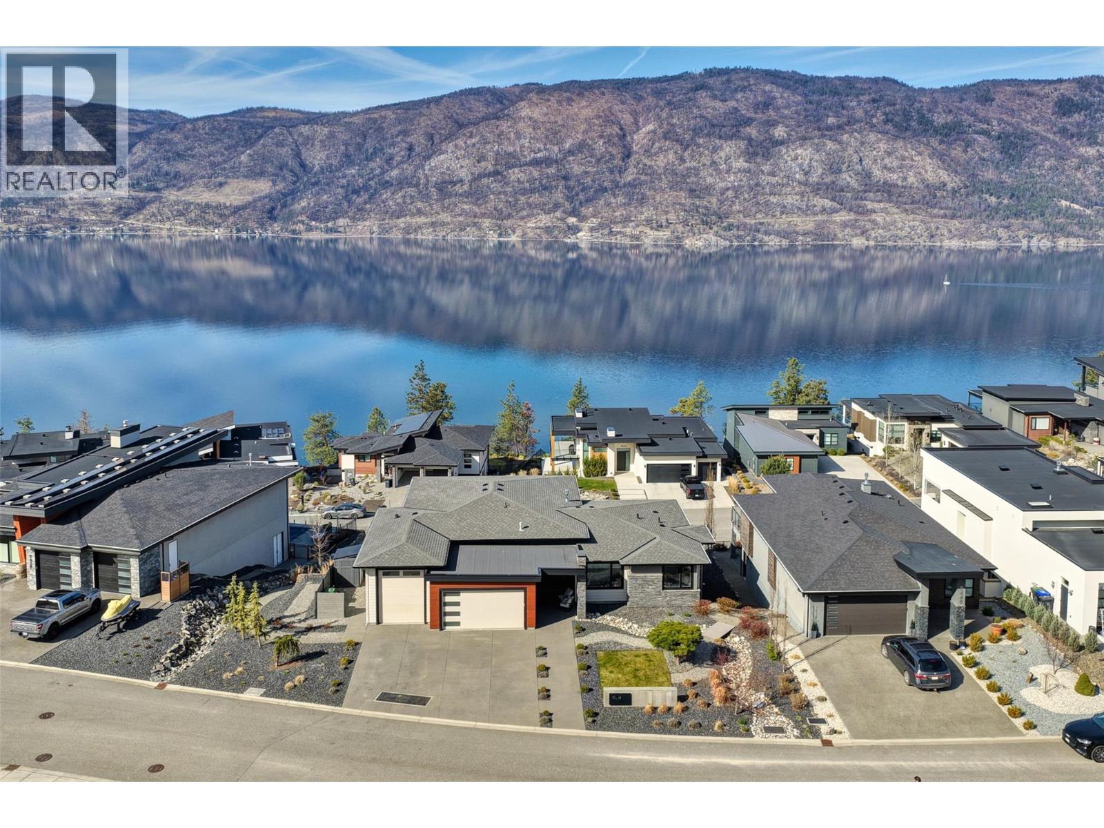 9438 Ledgestone Road, Lake Country