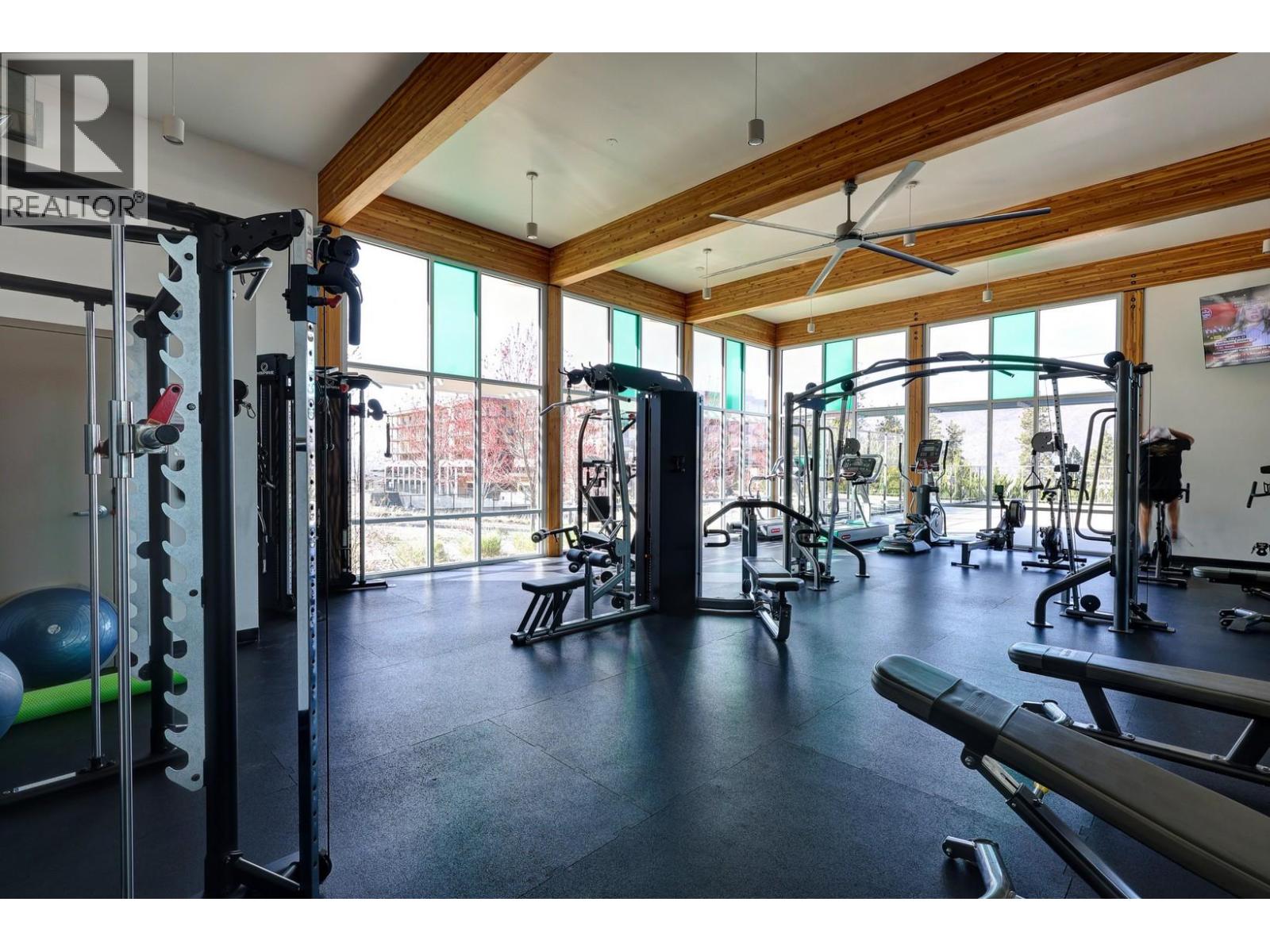 9438 Ledgestone Road, Lake Country