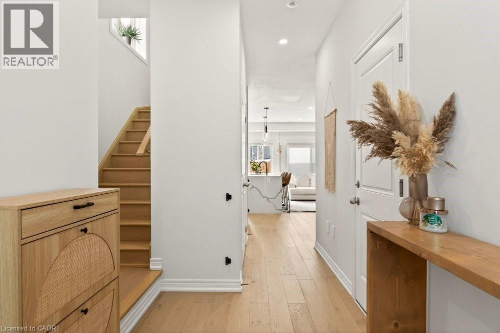 74 BOBOLINK Road, Hamilton, Ontario, L9A2P5 — Photo 21