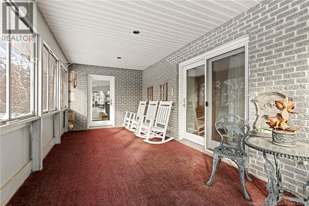 829 Coverdale Road - 14