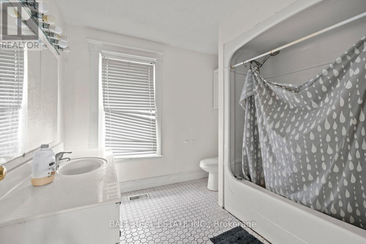 2157 KEENE ROAD - 24
