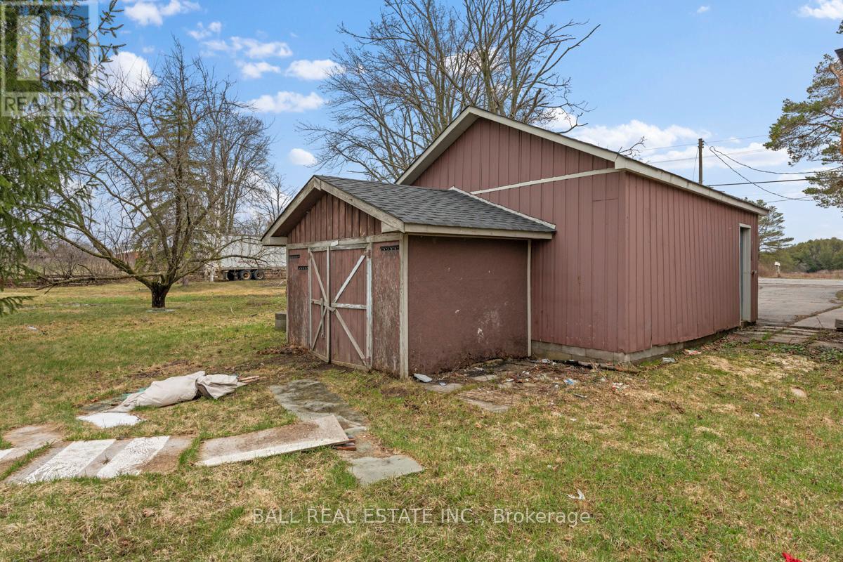 2157 KEENE ROAD - 34