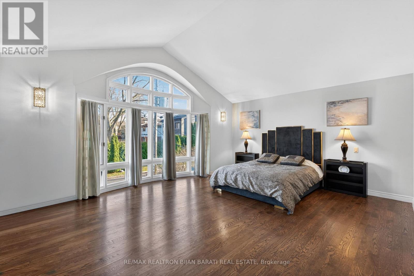 218 HILLCREST AVENUE - 30