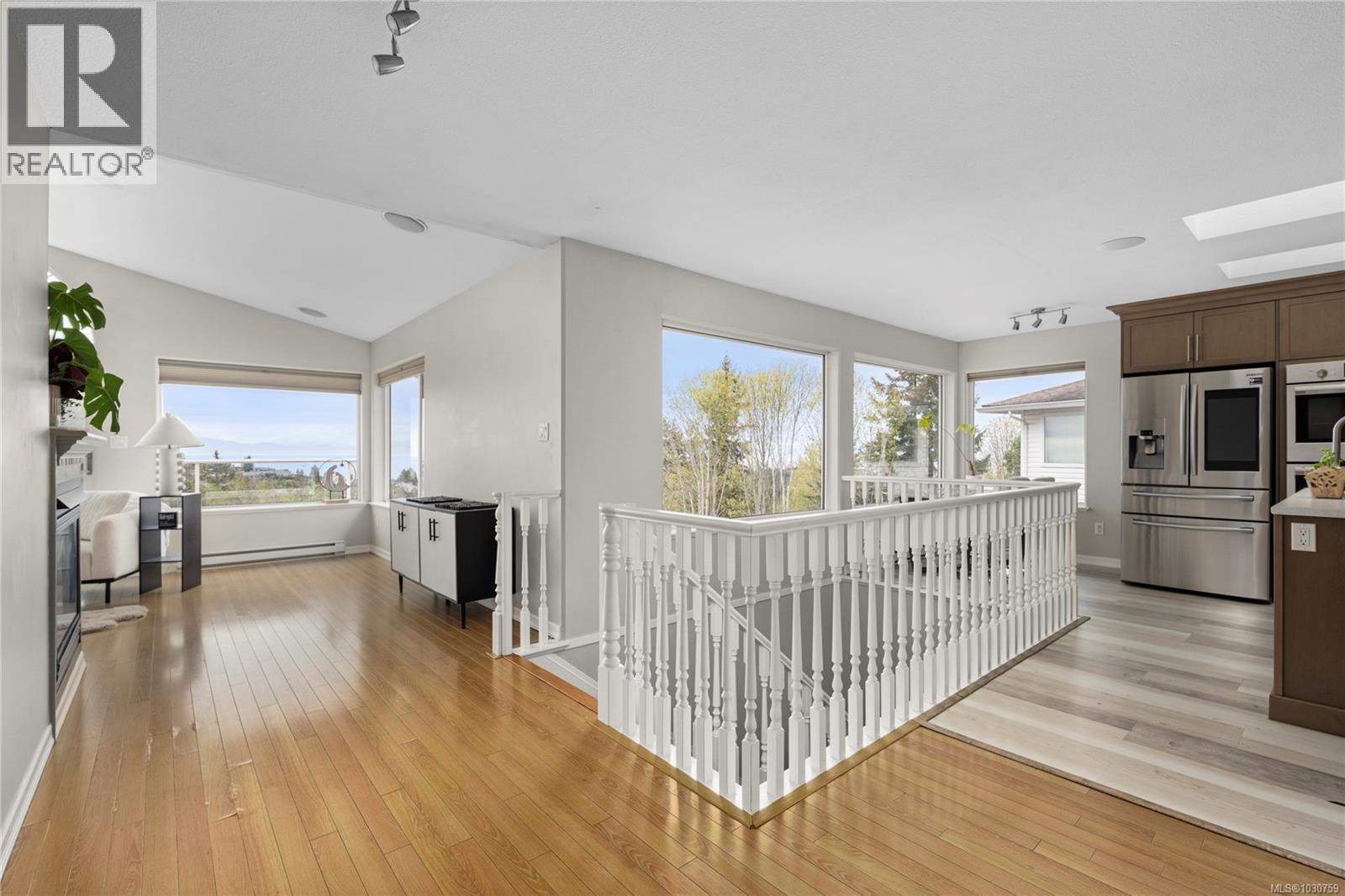 4895 LAGUNA WAY - 10