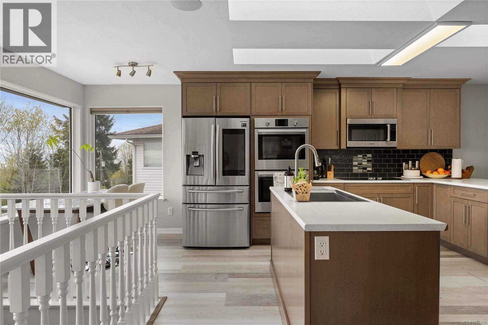 4895 LAGUNA WAY - 11