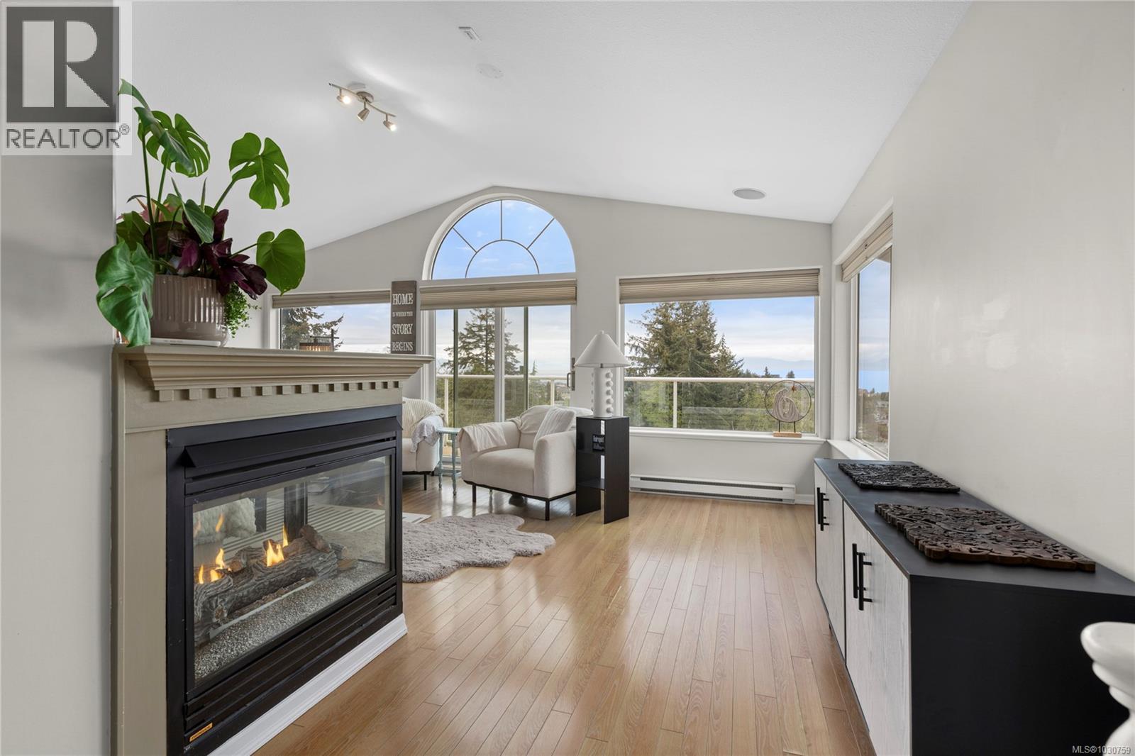 4895 LAGUNA WAY - 19