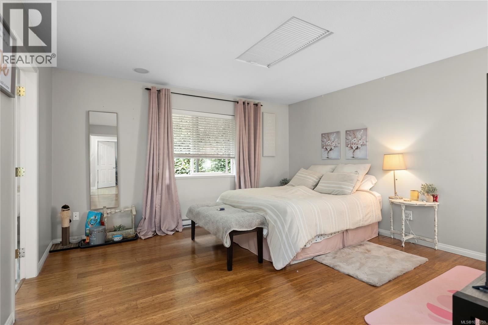 4895 LAGUNA WAY - 28