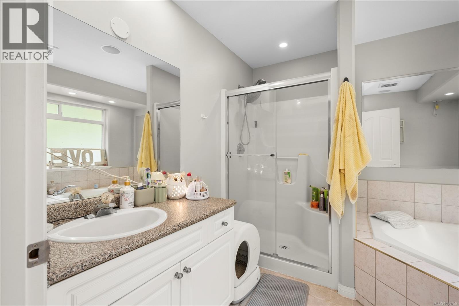 4895 LAGUNA WAY - 30