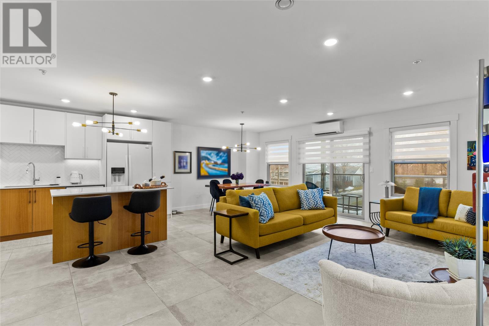 #104 181 HAMILTON AVENUE - 16