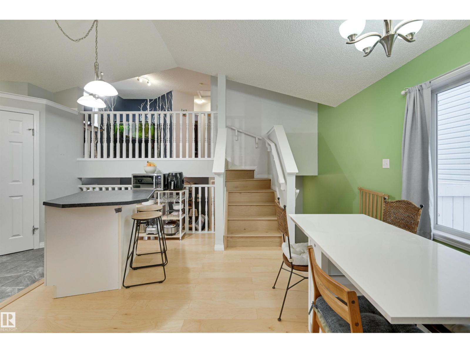 5811 SUTTER PL NW, Edmonton