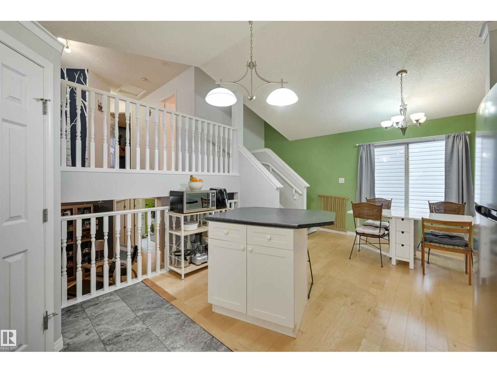 5811 SUTTER PL NW, Edmonton