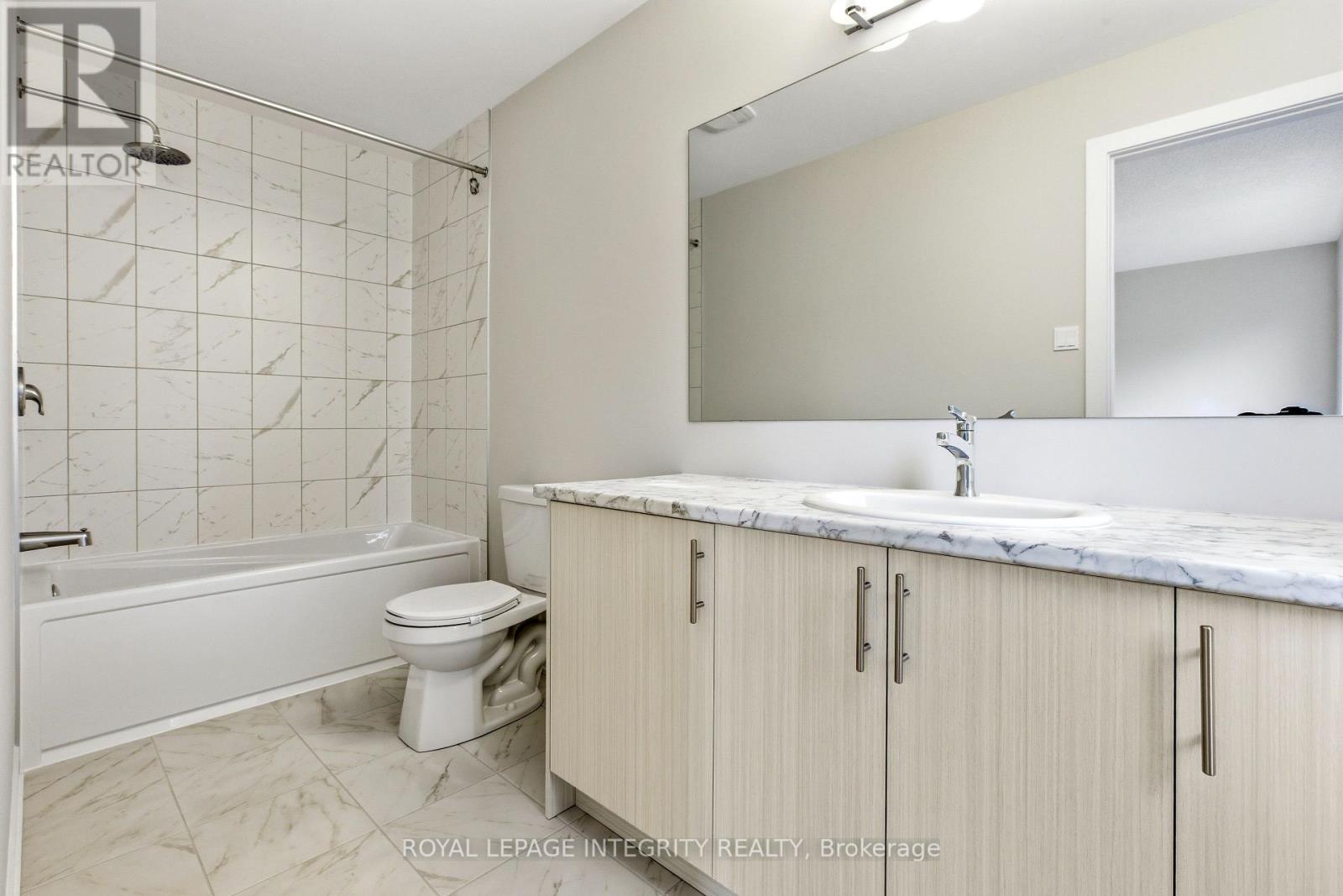 418 LES EMMERSON DRIVE - 36