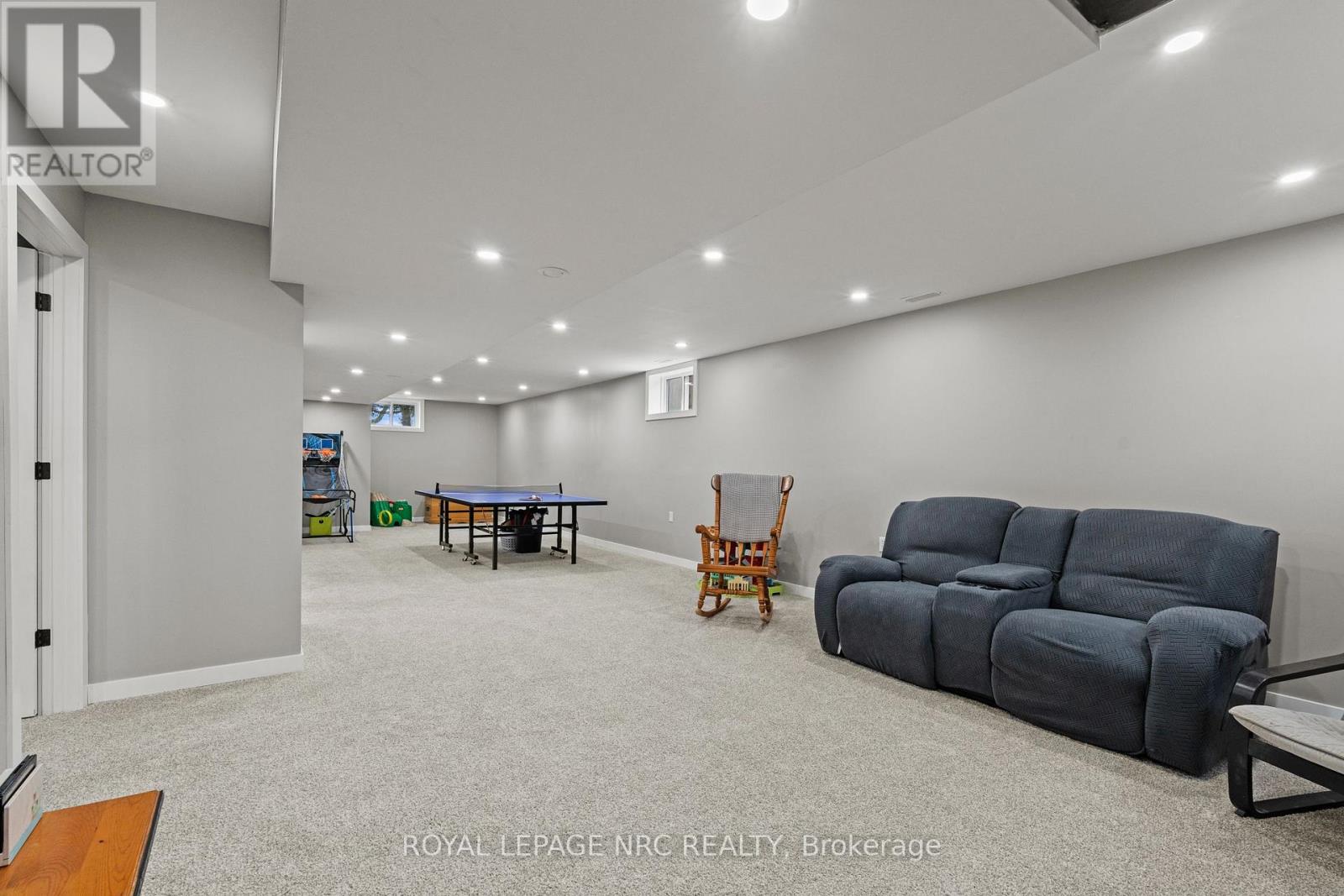 315 MCLAUGHLIN ROAD — photo 24