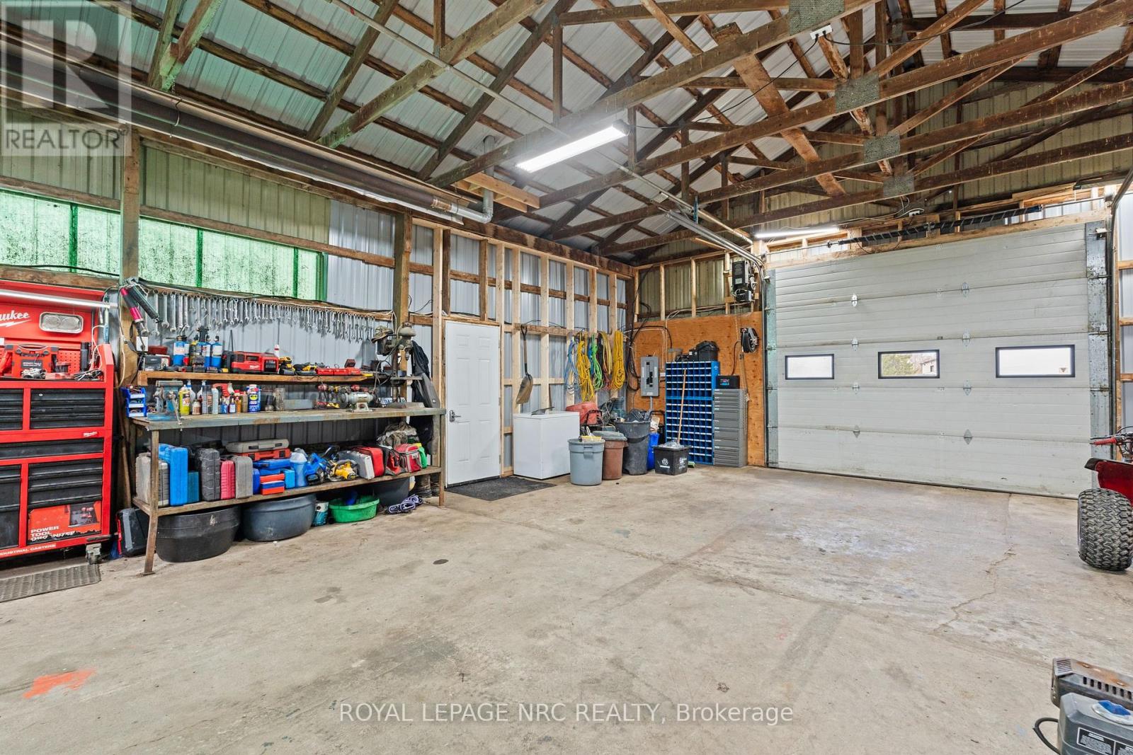 315 MCLAUGHLIN ROAD — photo 41