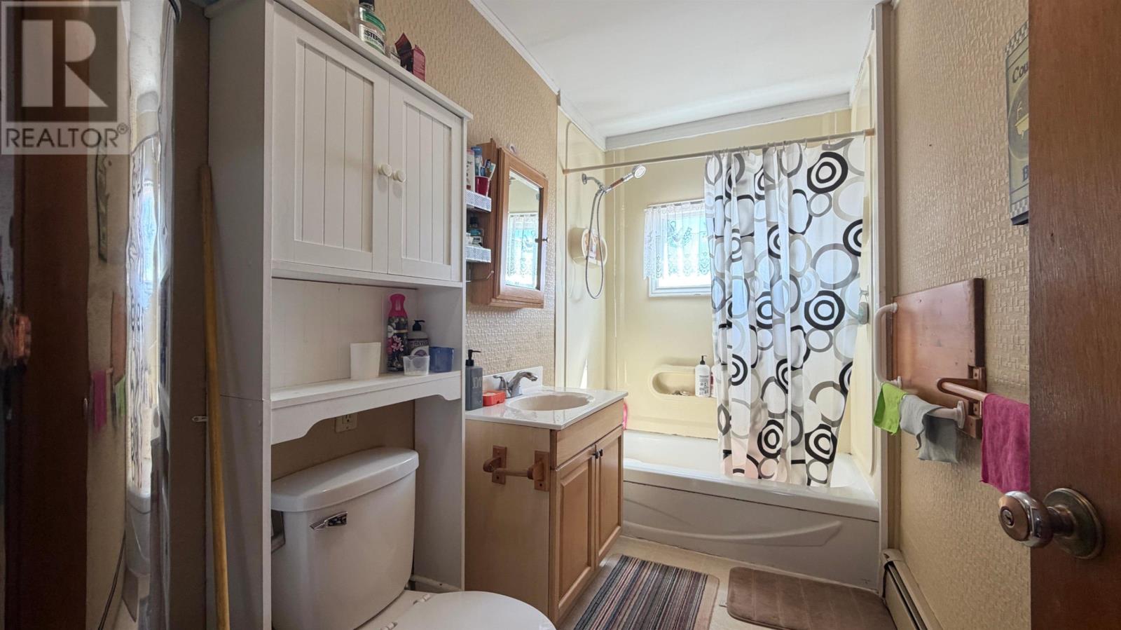 39214 Western Road - Image 13