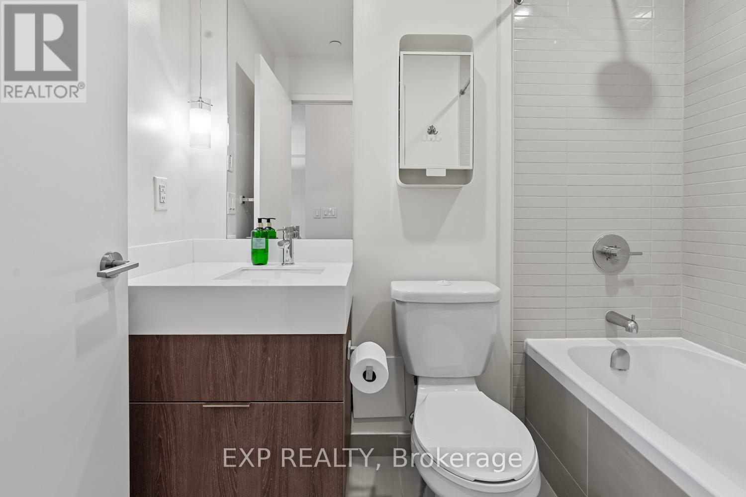 #314 200 SACKVILLE STREET - 28