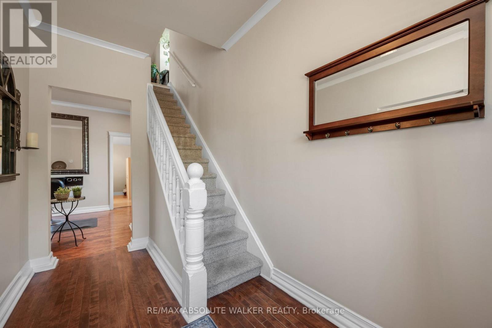 383 DANFORTH AVENUE - photo 4