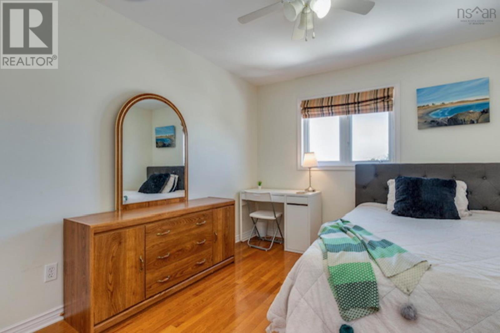 Property 32 of 50 of 68 Royal Masts Way