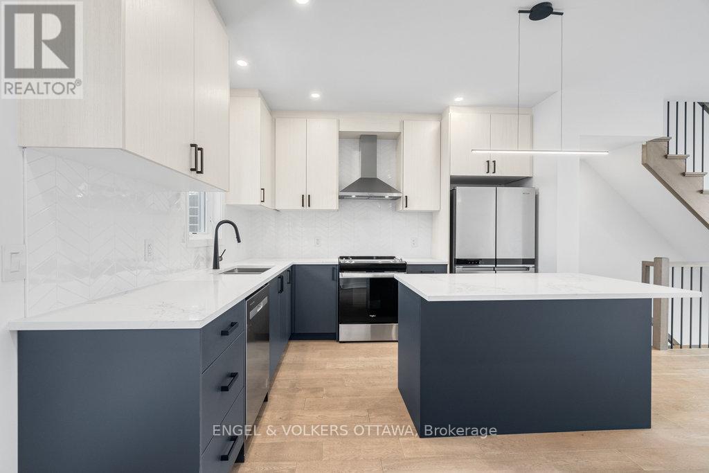 73 PARENT AVENUE — photo 15