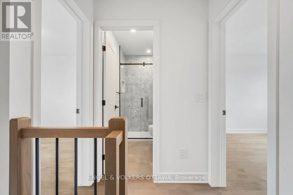 73 PARENT AVENUE — photo 40