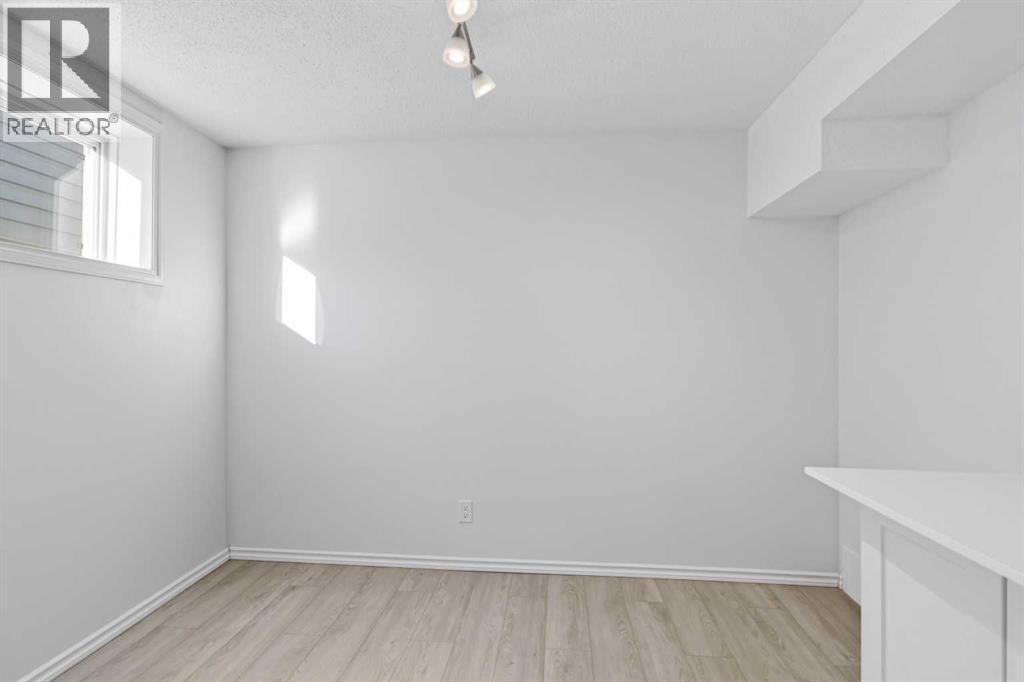 104 Siesta Garden, Fort McMurray