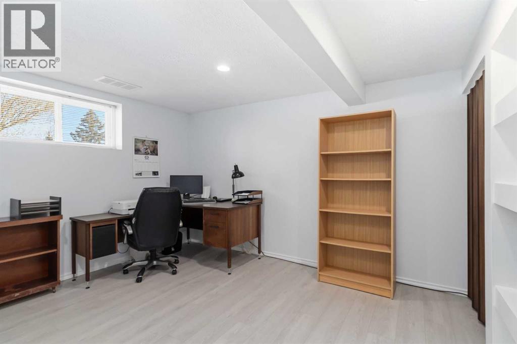 104 Siesta Garden, Fort McMurray