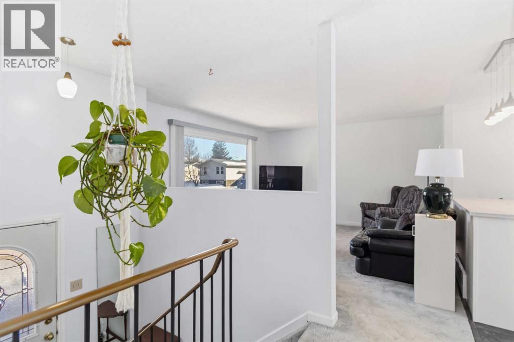 104 Siesta Garden, Fort McMurray