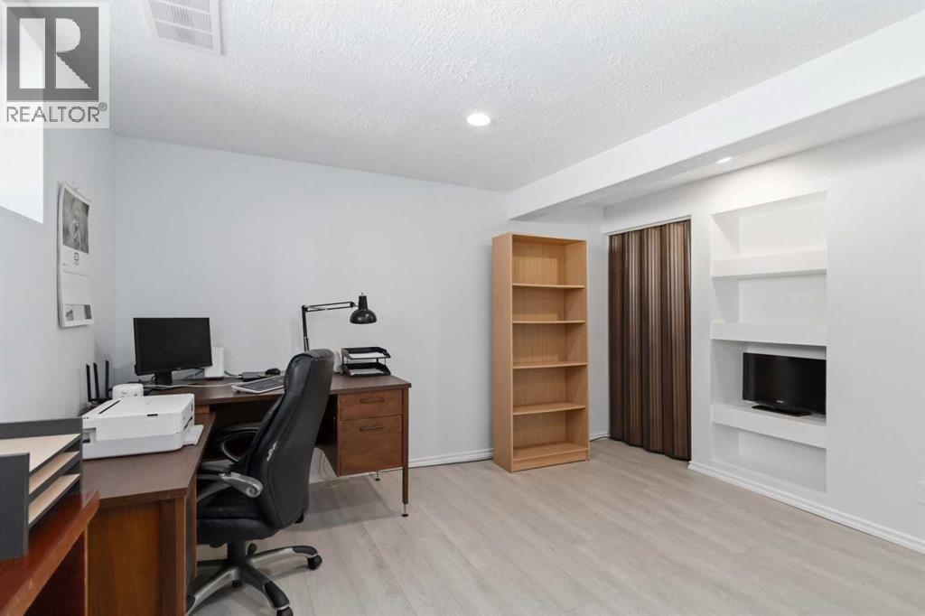 104 Siesta Garden, Fort McMurray