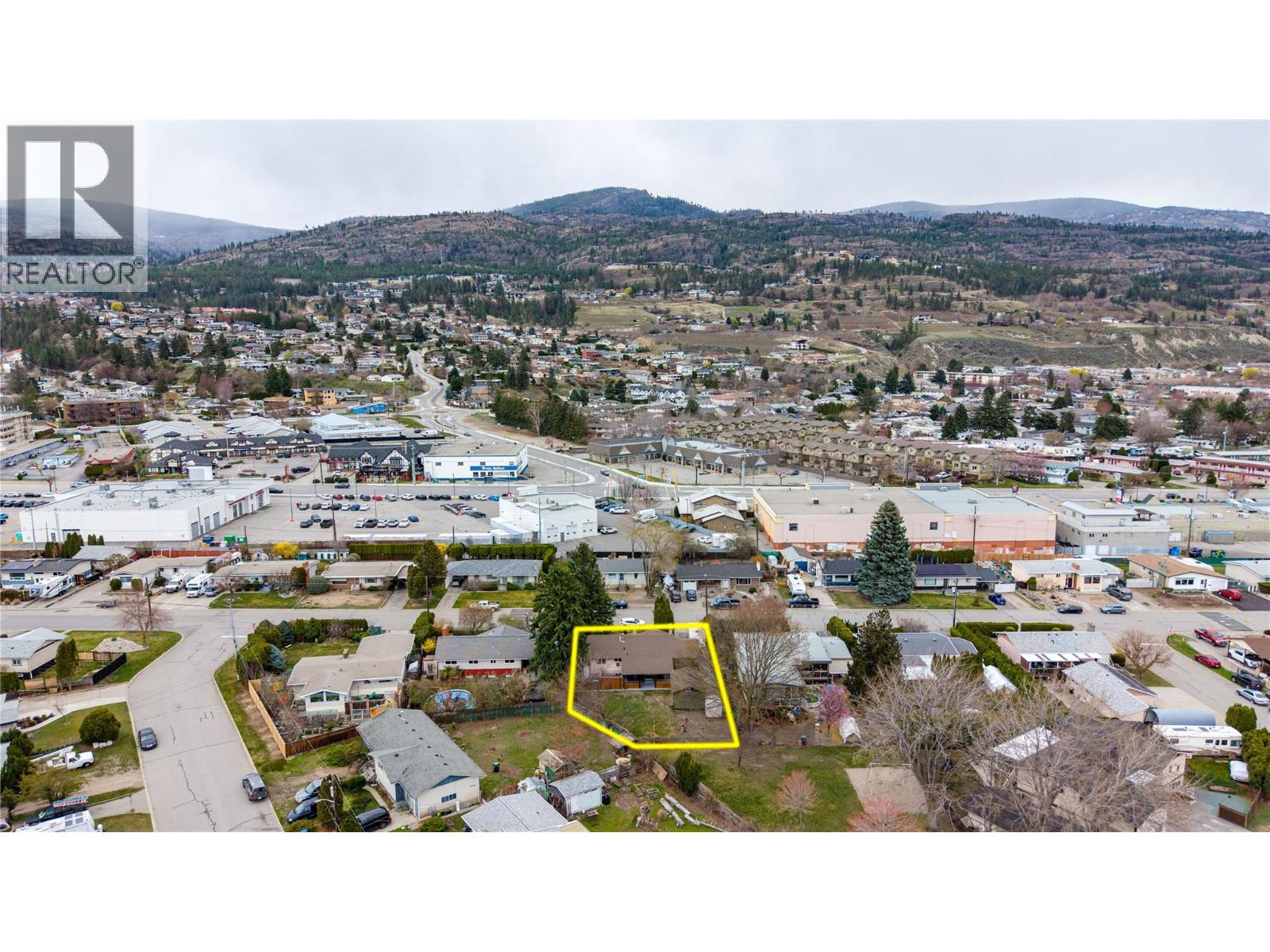 2471 McKenzie Street, Penticton