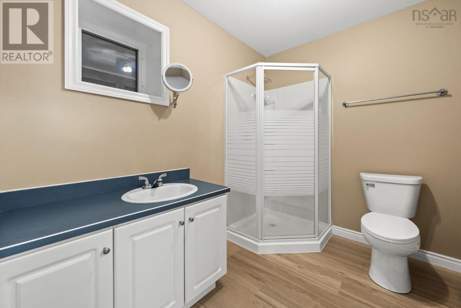 Property 33 of 51 of 32 Bristol Avenue