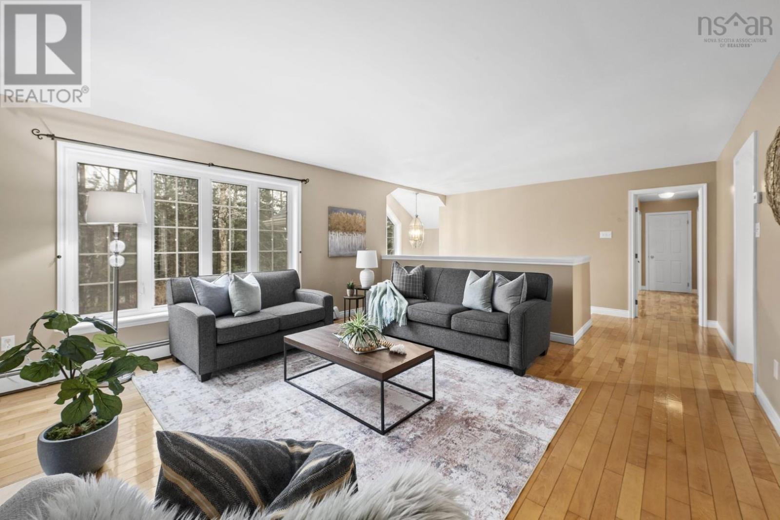 Property 4 of 51 of 32 Bristol Avenue